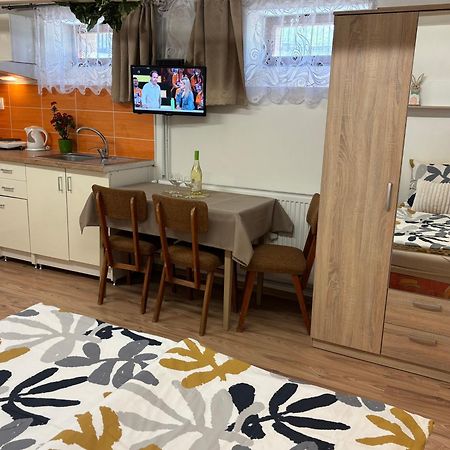 Apartmanovy Dom Grand Štúrovo Bagian luar foto