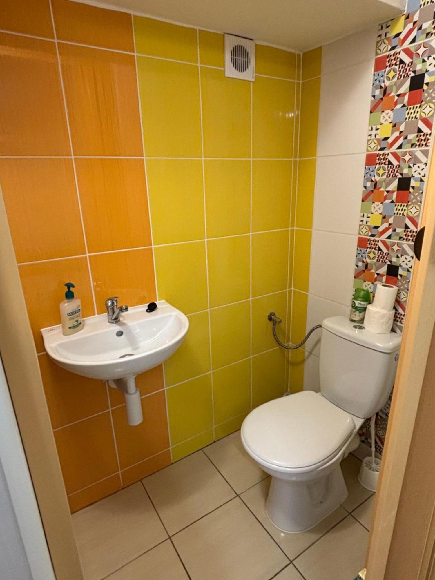 Apartmanovy Dom Grand Štúrovo Bagian luar foto