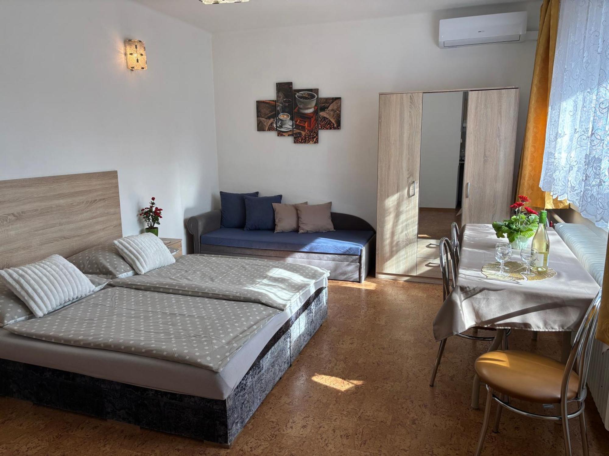 Apartmanovy Dom Grand Štúrovo Bagian luar foto