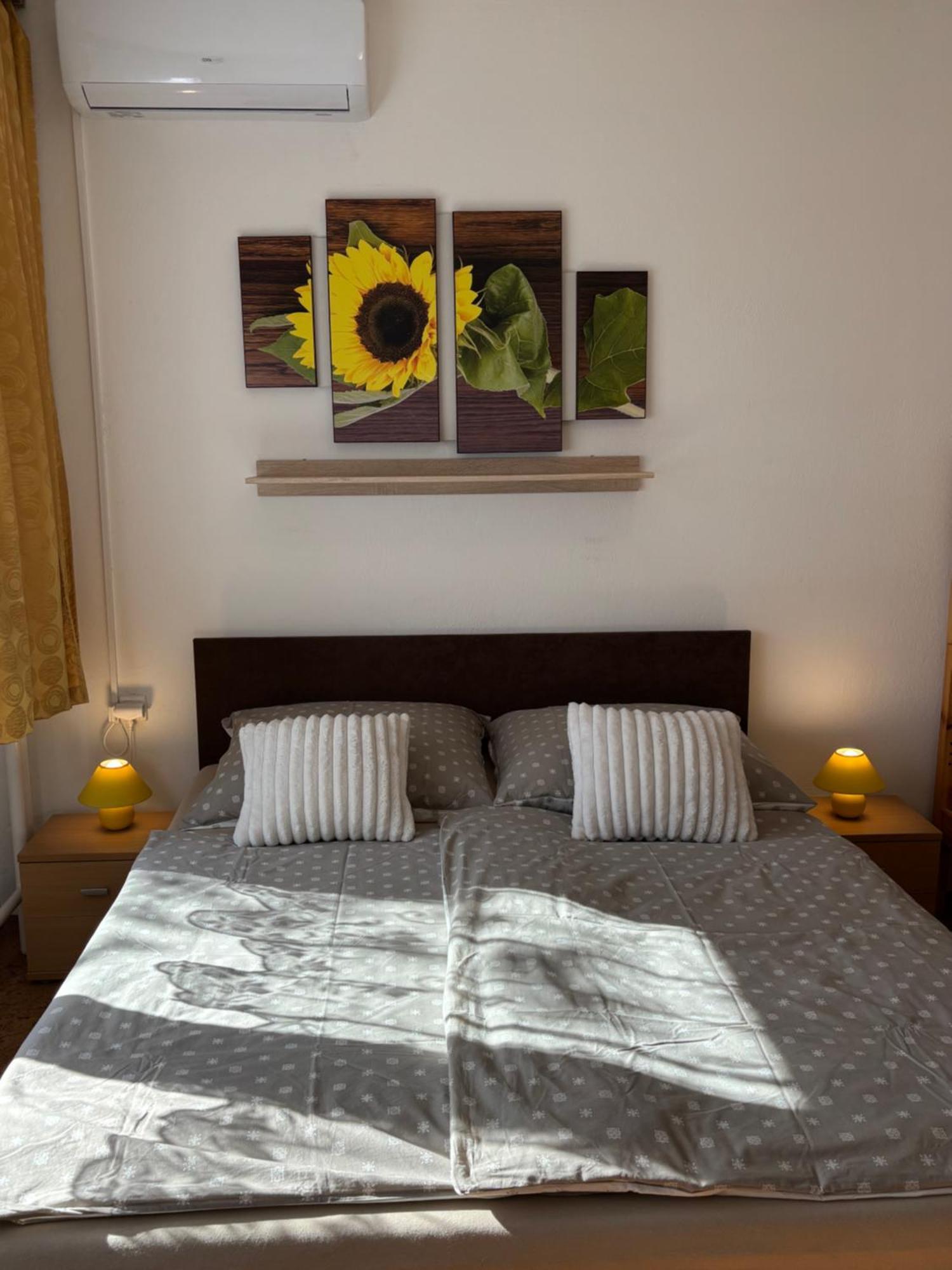 Apartmanovy Dom Grand Štúrovo Bagian luar foto