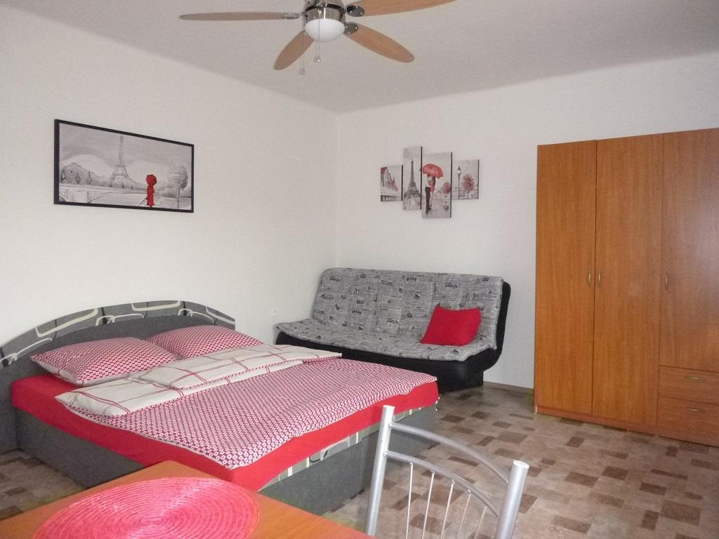 Apartmanovy Dom Grand Štúrovo Bagian luar foto