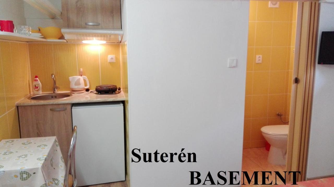 Apartmanovy Dom Grand Štúrovo Bagian luar foto
